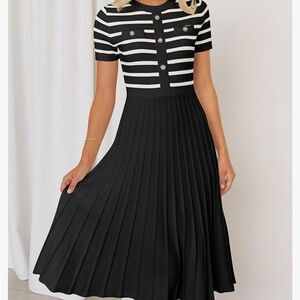 Short Sleeve Knit Striped Midi Dress